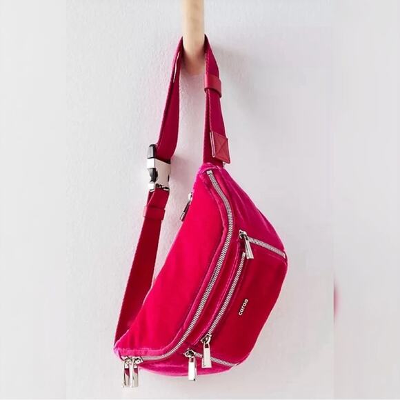 Free People X Caraa Sling Bag Hot Pink NWT - Picture 2 of 8